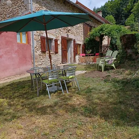 Дом отдыха Un Bout Du Sud Chatel-Montagne